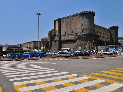 Neapel, Castel Nuovo / Castel dell’Ovo / Kartause – Foto 3 von 17