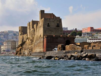 Neapel, Castel Nuovo / Castel dell’Ovo / Kartause – Foto 8 von 17